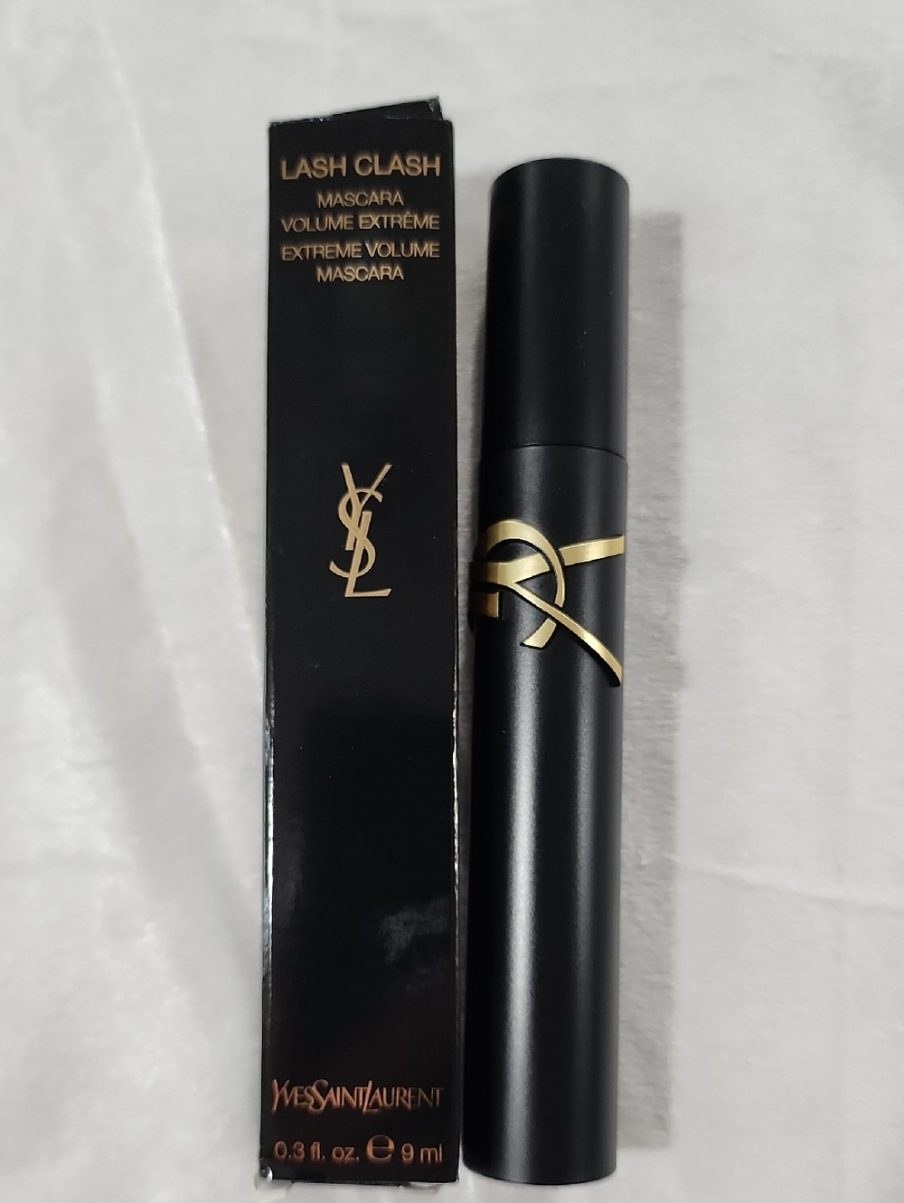 Yves Saint Laurent Lash Clash Mascara in Black with Gold Accents